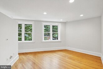 5150 Ridge Ave in Philadelphia, PA - Building Photo - Building Photo