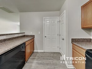 4932 Magnasco Ln in Charlotte, NC - Building Photo - Building Photo