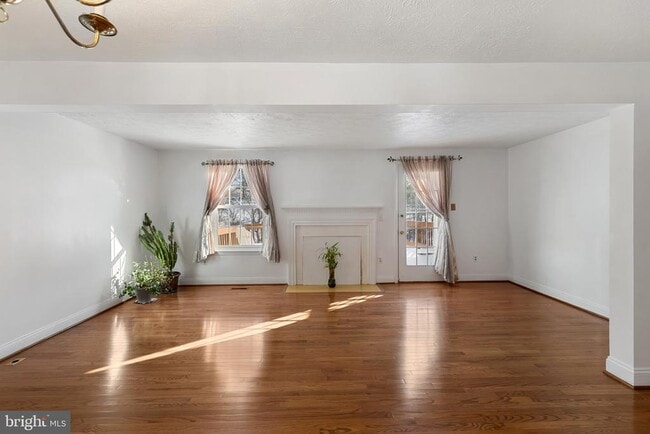 10877 Olde Woods Way in Columbia, MD - Building Photo - Building Photo