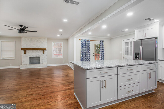 1872 Forrest Rd in Lawrenceville, GA - Building Photo - Building Photo