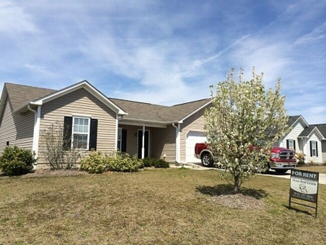 property at 2817 Valor Dr