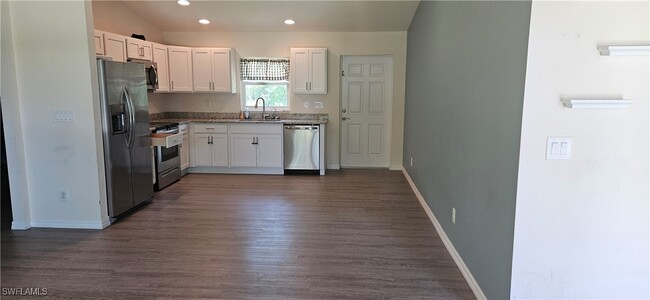 property at 6004 S Moss Cir