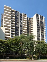 Park Towers in Glendale, CA - Building Photo - Building Photo