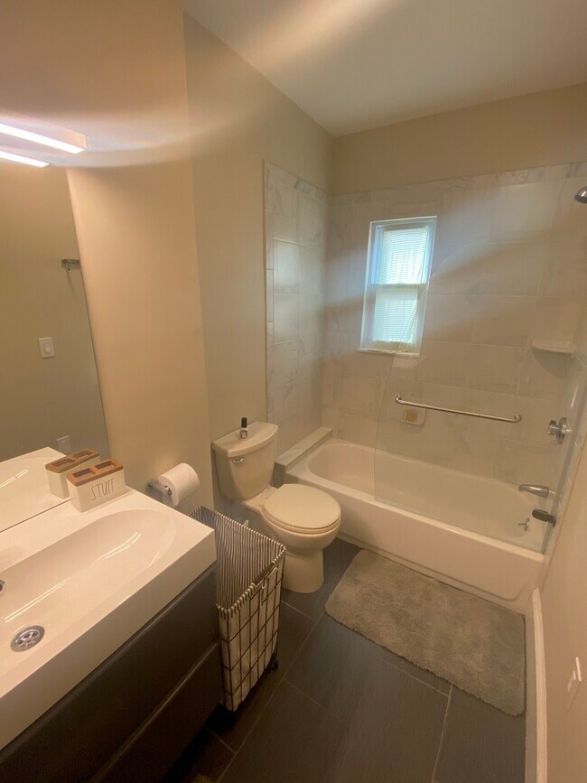 18 Chandler St, Unit 2 in Somerville, MA - Building Photo - Building Photo