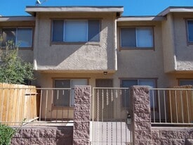 6465 Big Pine Way in Las Vegas, NV - Building Photo