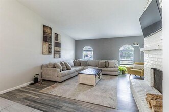 5049 Roberts Dr in The Colony, TX - Building Photo - Building Photo