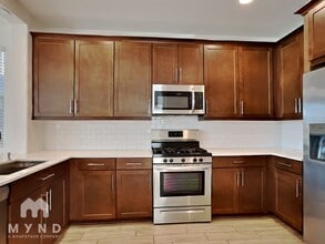 9233 W Roma Ave in Phoenix, AZ - Building Photo - Building Photo
