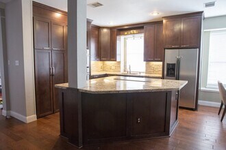 1801 Dapplegrey Ln in Austin, TX - Building Photo - Building Photo
