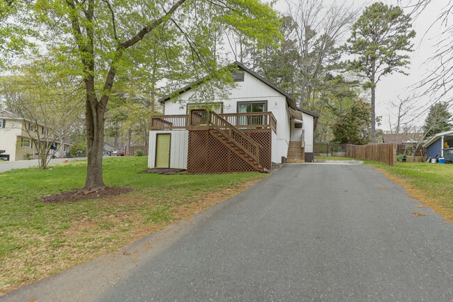 property at 1164 Molokai Dr