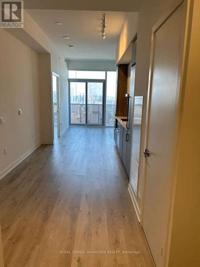 138 Downes St in Toronto, ON - Building Photo - Building Photo