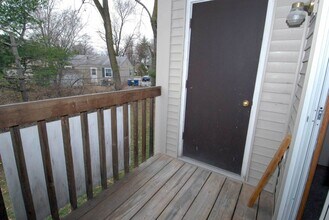 2506 Creve Coeur Mill Rd in Maryland Heights, MO - Building Photo - Building Photo