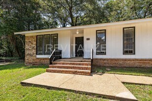 7270 Singing River Ct in Mobile, AL - Building Photo