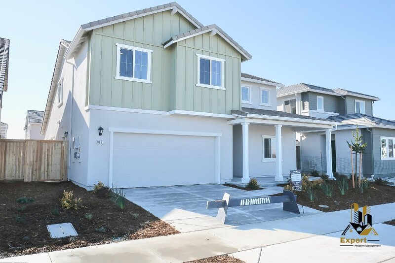 8161 Trapper Rnch Rd in Roseville, CA - Building Photo