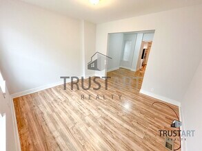 2515 N Natrona St in Philadelphia, PA - Building Photo - Building Photo