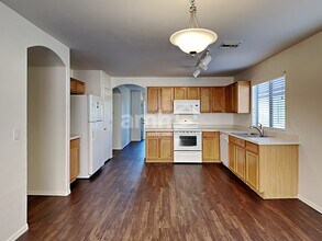 6939 S Creek Run Ave in Tucson, AZ - Building Photo - Building Photo