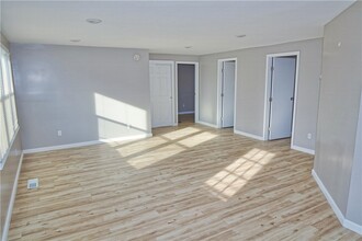 668 Gillett Rd in Spencerport, NY - Building Photo - Building Photo