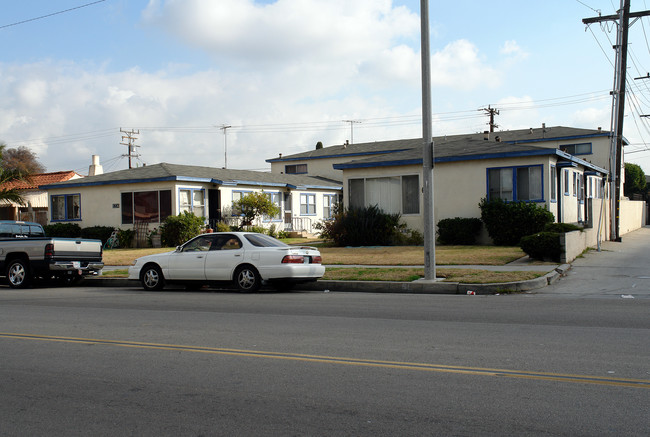 1230-1234 S Inglewood Ave in Inglewood, CA - Building Photo - Building Photo