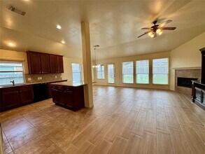 4939 Royal Arbor Ln in Houston, TX - Building Photo - Building Photo