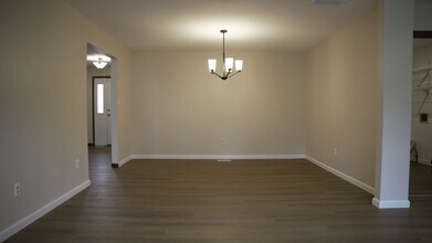 1700 Spruce Hill Dr in Belleville, IL - Building Photo - Building Photo