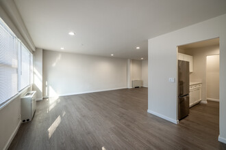 Caldwell Terrace Apartments in Caldwell, NJ - Building Photo - Interior Photo