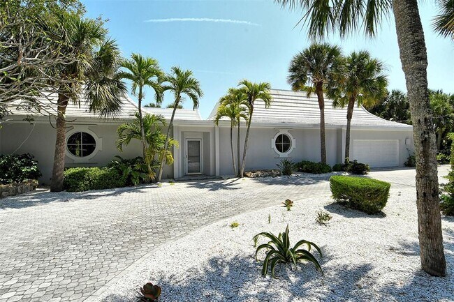 2800 Casey Key Rd in Nokomis, FL - Building Photo - Building Photo