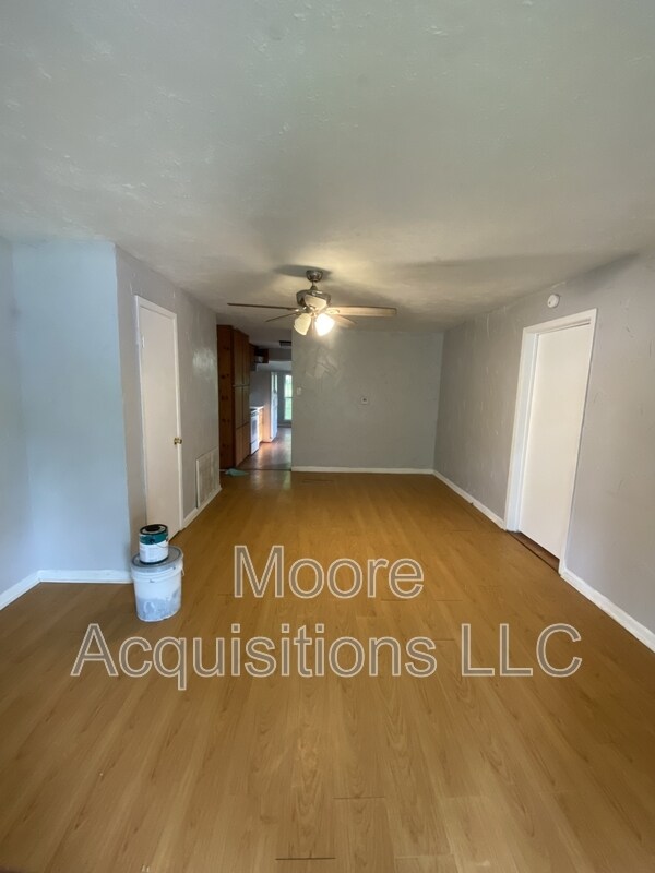 810 W Day St in Denison, TX - Building Photo - Building Photo