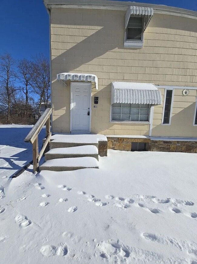 property at 620-622-622 Paris Ct