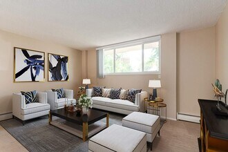 Sunalta Place in Calgary, AB - Building Photo - Building Photo