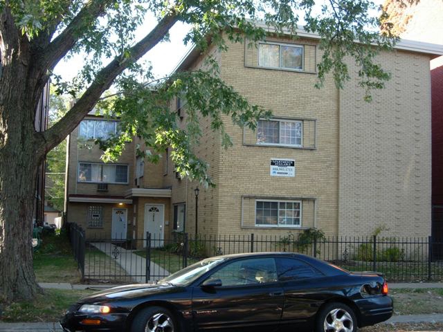 1403 W Sherwin Ave in Chicago, IL - Building Photo