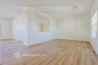 11340 E Ramblewood Ave in Mesa, AZ - Foto de edificio - Building Photo