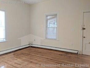 19 Cameron Ave in Somerville, MA - Building Photo - Building Photo