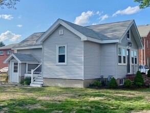 297 Chestnut St in Needham, MA - Building Photo - Building Photo