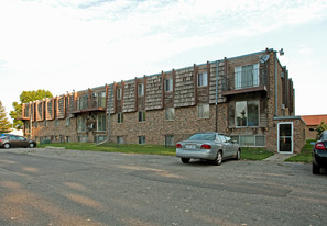 Lakeland Estates Apartments