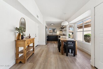 7931 W Shaw Butte Dr in Peoria, AZ - Building Photo - Building Photo