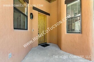 1921 S Doubletree Ln in Tucson, AZ - Building Photo - Building Photo