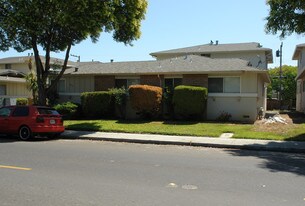 859 Bing Dr in Santa Clara, CA - Building Photo