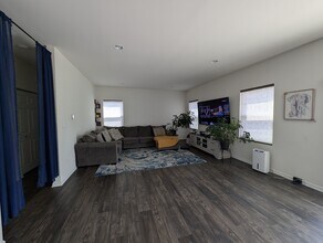 3759 St James Ct in Elgin, IL - Foto de edificio - Building Photo