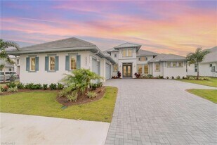8900 Nevis Wy in Naples, FL - Building Photo