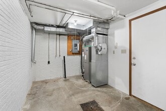 2713 St Francis Dr in Waterloo, IA - Building Photo - Building Photo