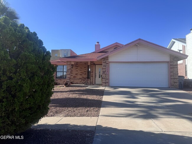 7721 Waterhouse Dr in El Paso, TX - Building Photo - Building Photo