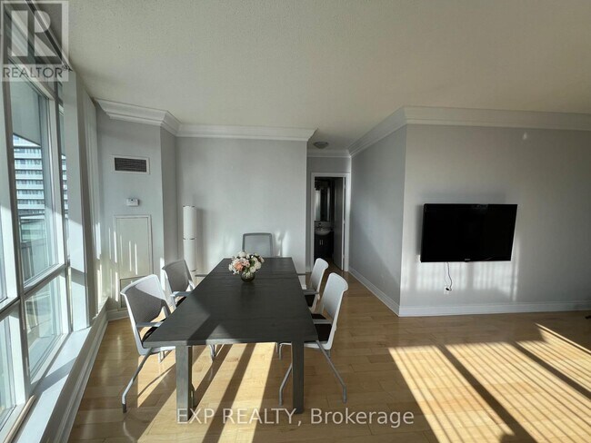 60 Byng Ave in Toronto, ON - Building Photo - Building Photo