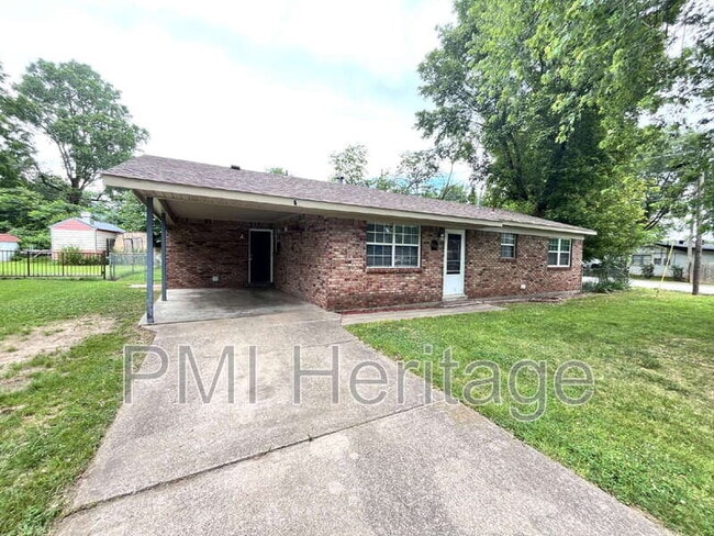 2100 Cottonwood Pl in Springdale, AR - Building Photo - Building Photo