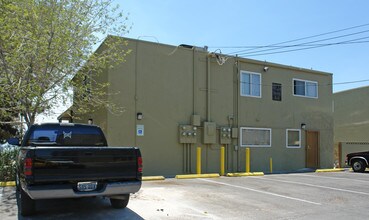 4124 Pennwood Ave in Las Vegas, NV - Building Photo - Building Photo