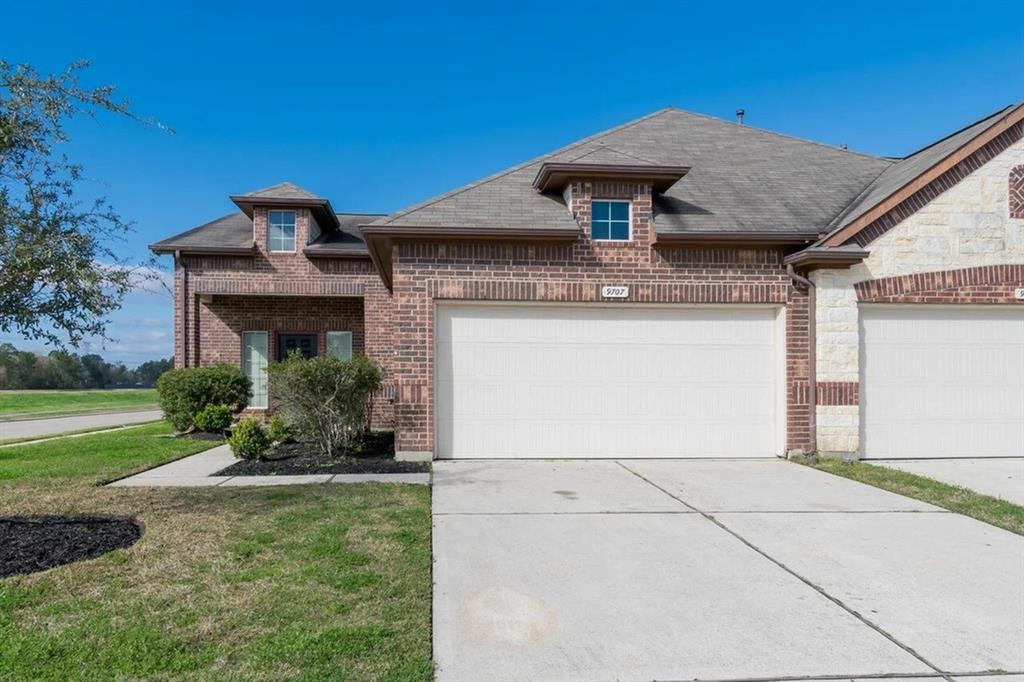 9707 Tura Dr in Houston, TX - Building Photo