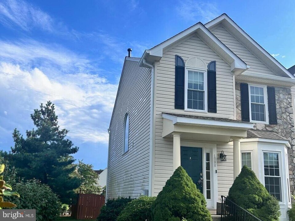 1798 Goldsborough Ln in Odenton, MD - Building Photo