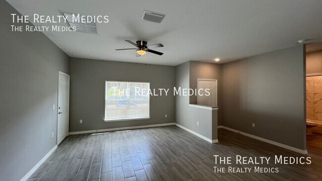 826 Peyton Ave in Palm Bay, FL - Building Photo - Building Photo