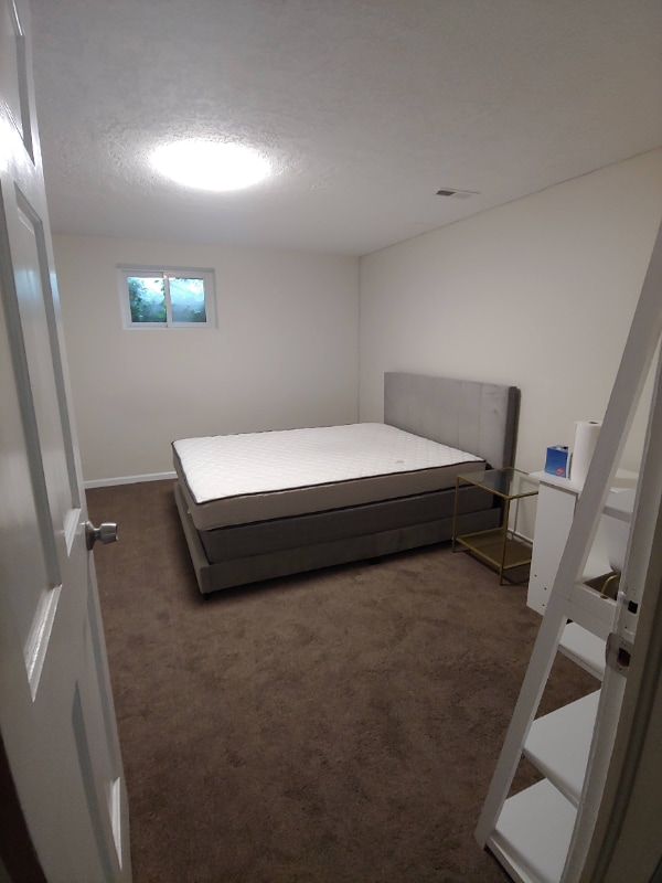 property at 4815 S Lincoln St