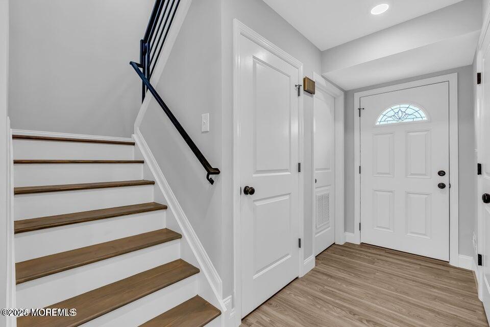 14 Wren Way in Howell, NJ - Building Photo