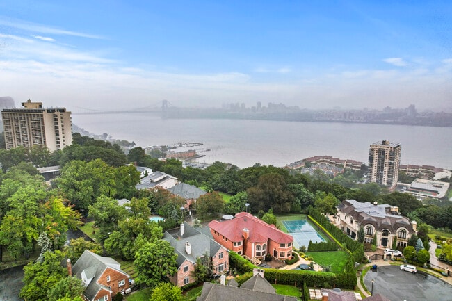 property at 1 Euclid Rd