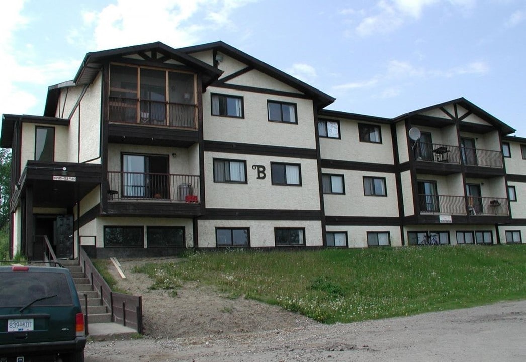 Windrem Apartments in Chetwynd, BC - Building Photo